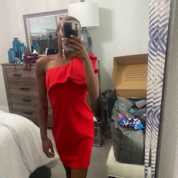 MBM Unlimited | Red One Shoulder Ruffle Midi Dress - Picture 2 of 2